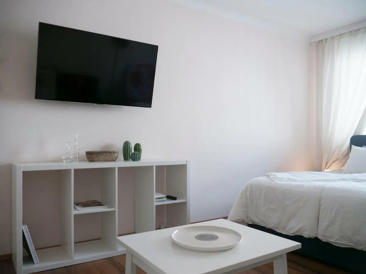 Spacious 2Rooms Central Area Wien